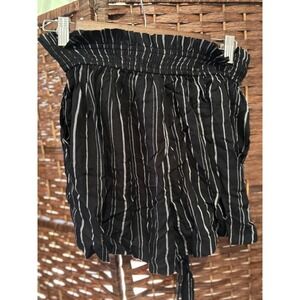 Hollister High Rise Shorts Black White Striped Paper Bag Waist Medium